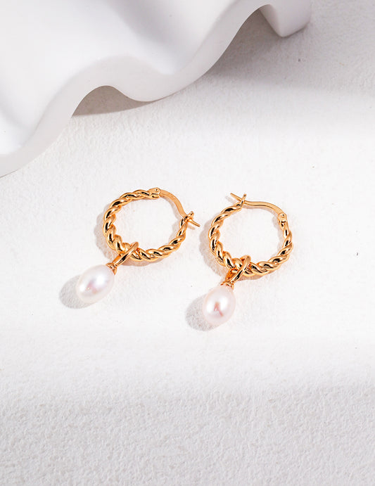 Twist-Style Natural Pearl Hoop Earrings